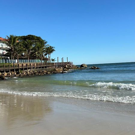 Apto Em Condominio No Centro De Bombinhas, Proximo Da Praia エクステリア 写真