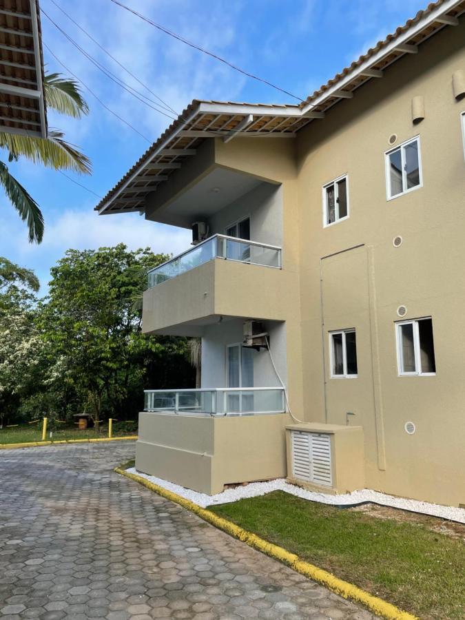 Apto Em Condominio No Centro De Bombinhas, Proximo Da Praia エクステリア 写真