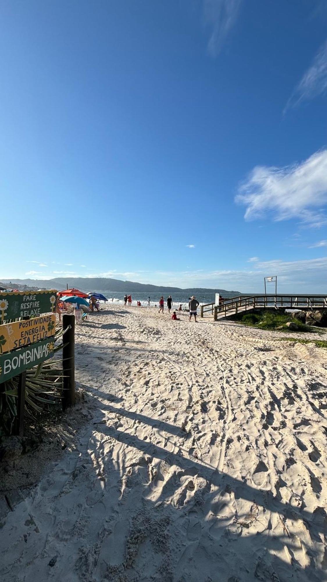 Apto Em Condominio No Centro De Bombinhas, Proximo Da Praia エクステリア 写真
