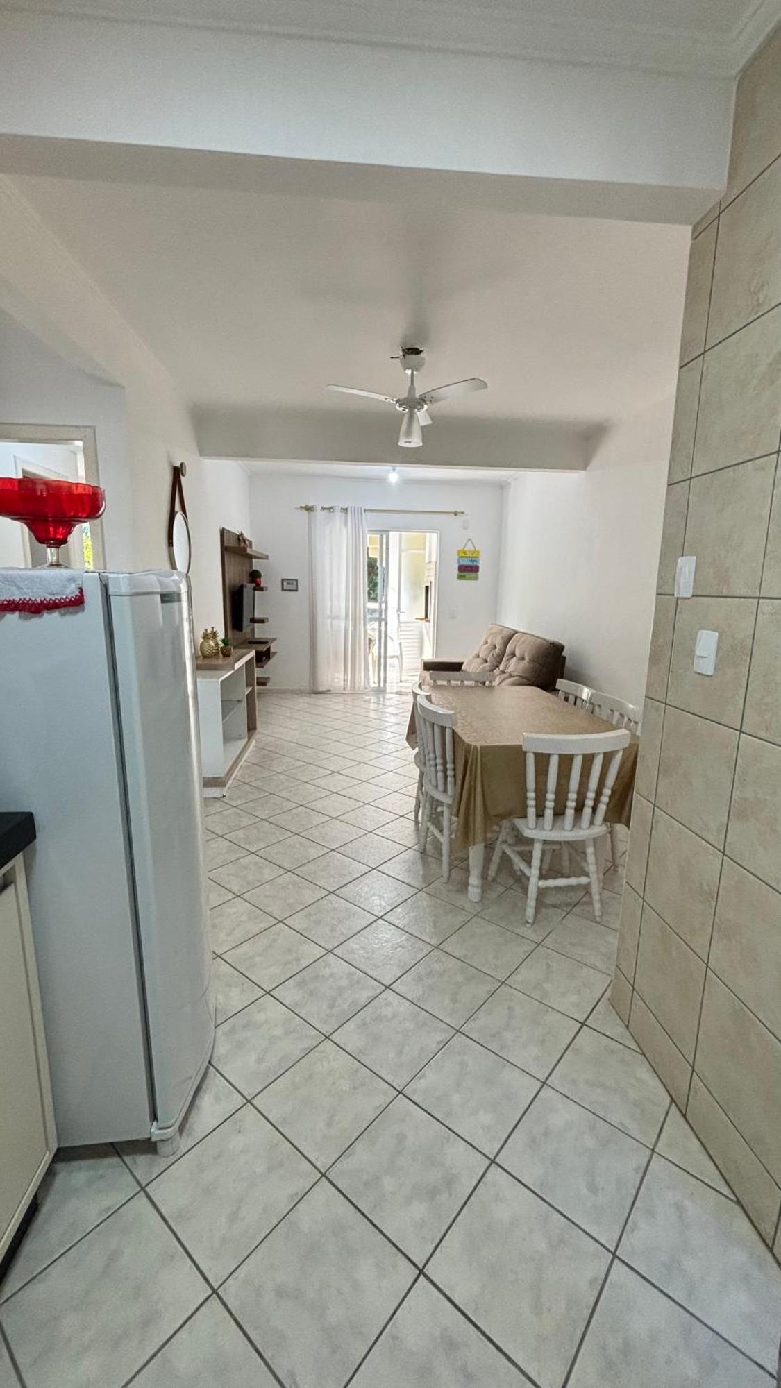 Apto Em Condominio No Centro De Bombinhas, Proximo Da Praia エクステリア 写真