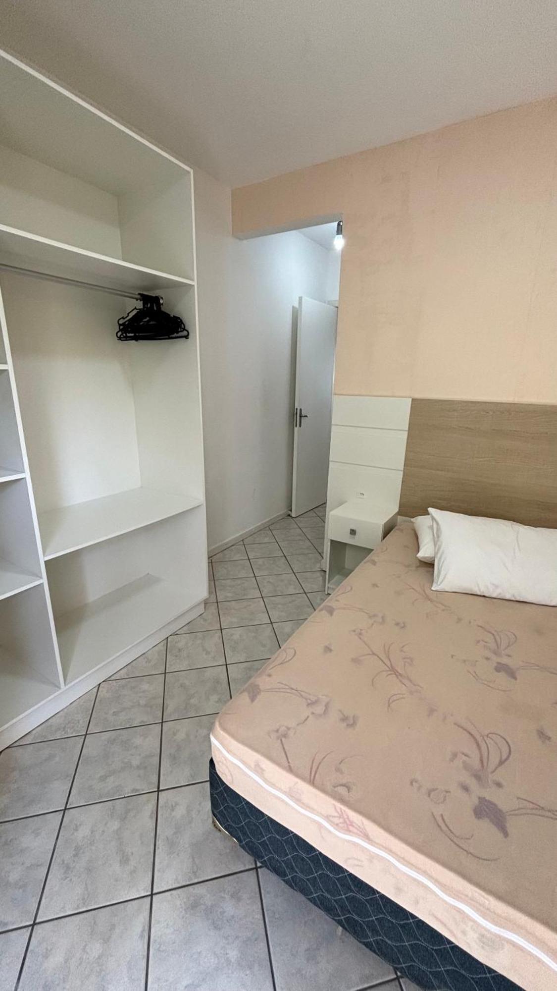 Apto Em Condominio No Centro De Bombinhas, Proximo Da Praia エクステリア 写真